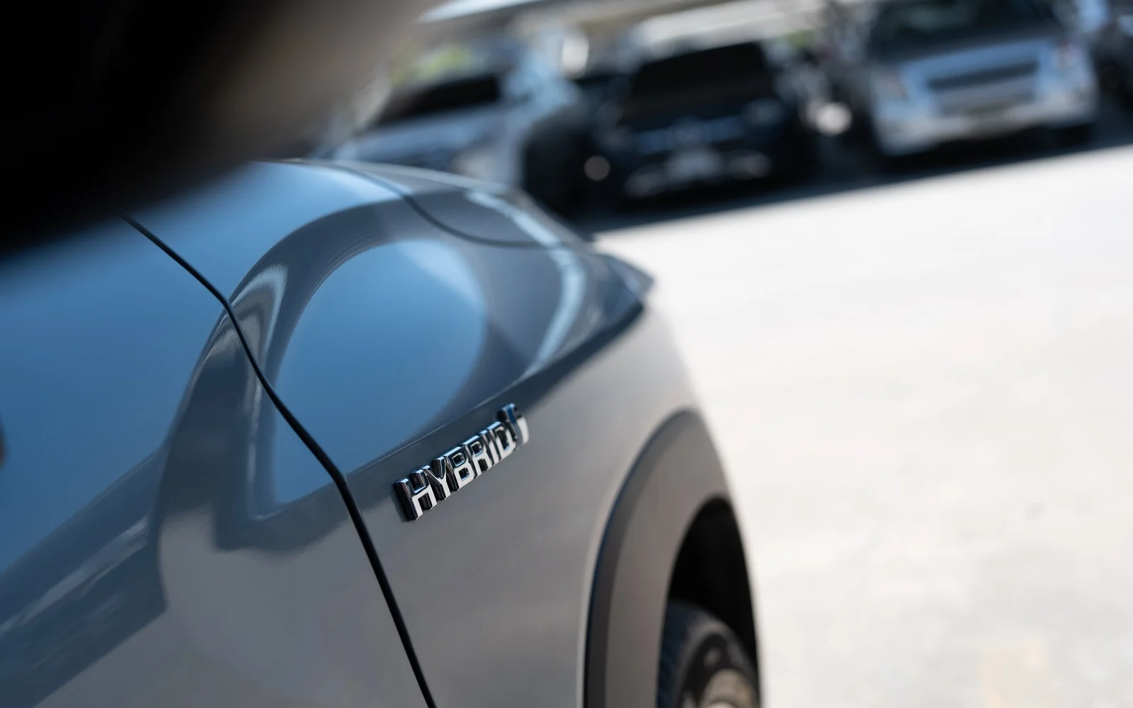 Hybryda – Czy warto inwestować w samochód hybrydowy?