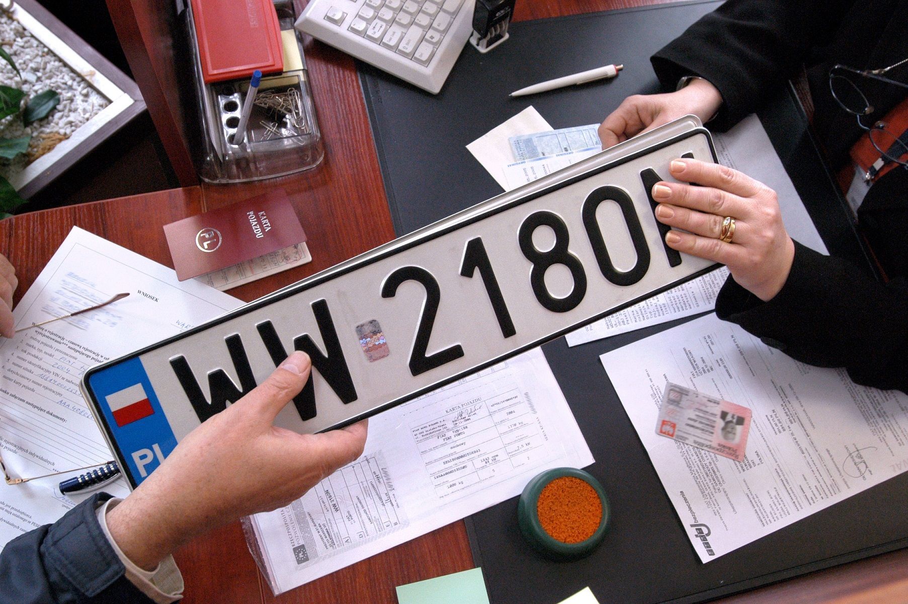Rejestracja samochodu – jakie dokumenty są wymagane?